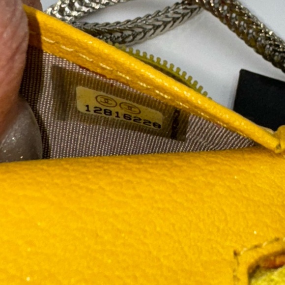 Chanel-Authentic-Camelia  zip organizer on original Chain Yellow - Picture 9 of 16